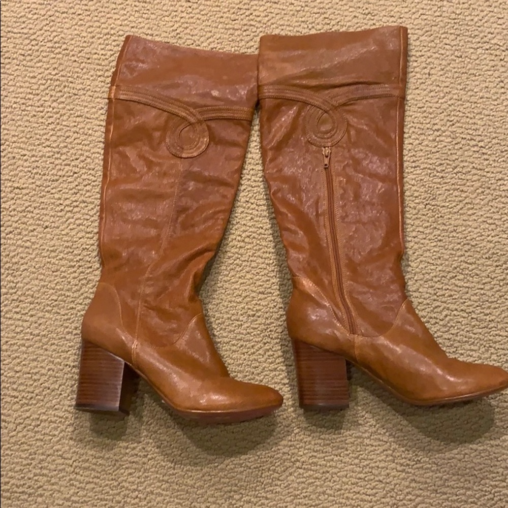 Poetic License tall boot. Sultry splash
